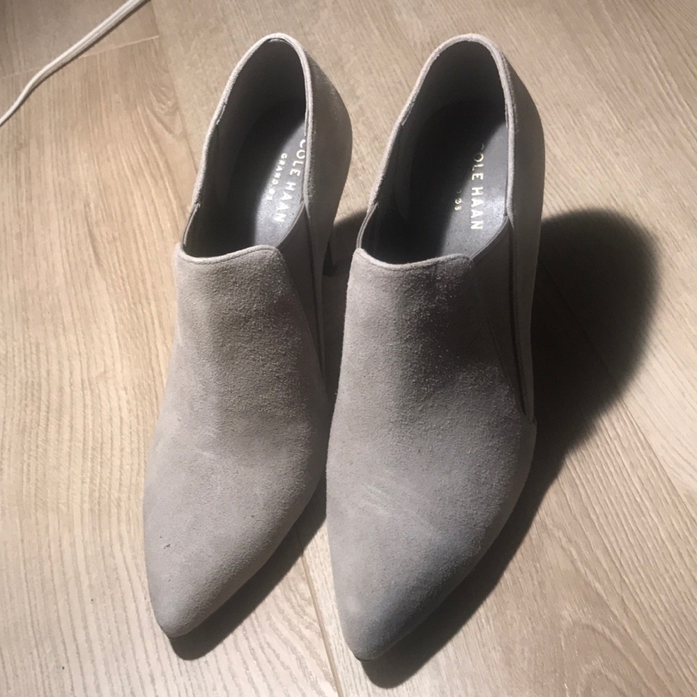 Cole Haan heels size 7B new/tag